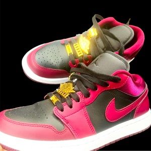 Air jordan 1 low beetroot